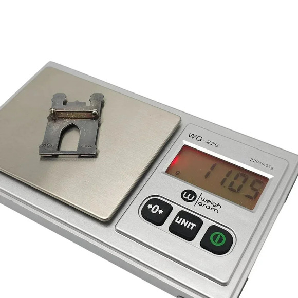 MBE Sterling Silver Castle Brooch Pin Vintage 11 grams - Picture 4 of 5